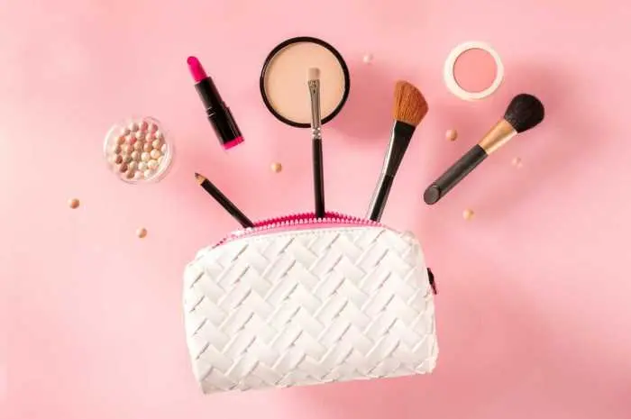 10 Recommendations for the Latest Makeup Bag Models